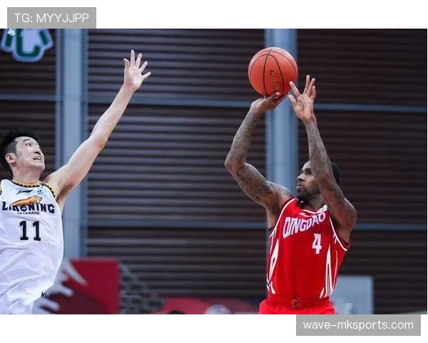 布朗森状态火热,稳健发挥助球队冲击英超新高 布朗森状态火热,稳健发挥助球队冲击英超新高