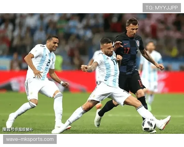 斯卡洛尼技术理念强调控球与高位逼抢，战术体系持续提升